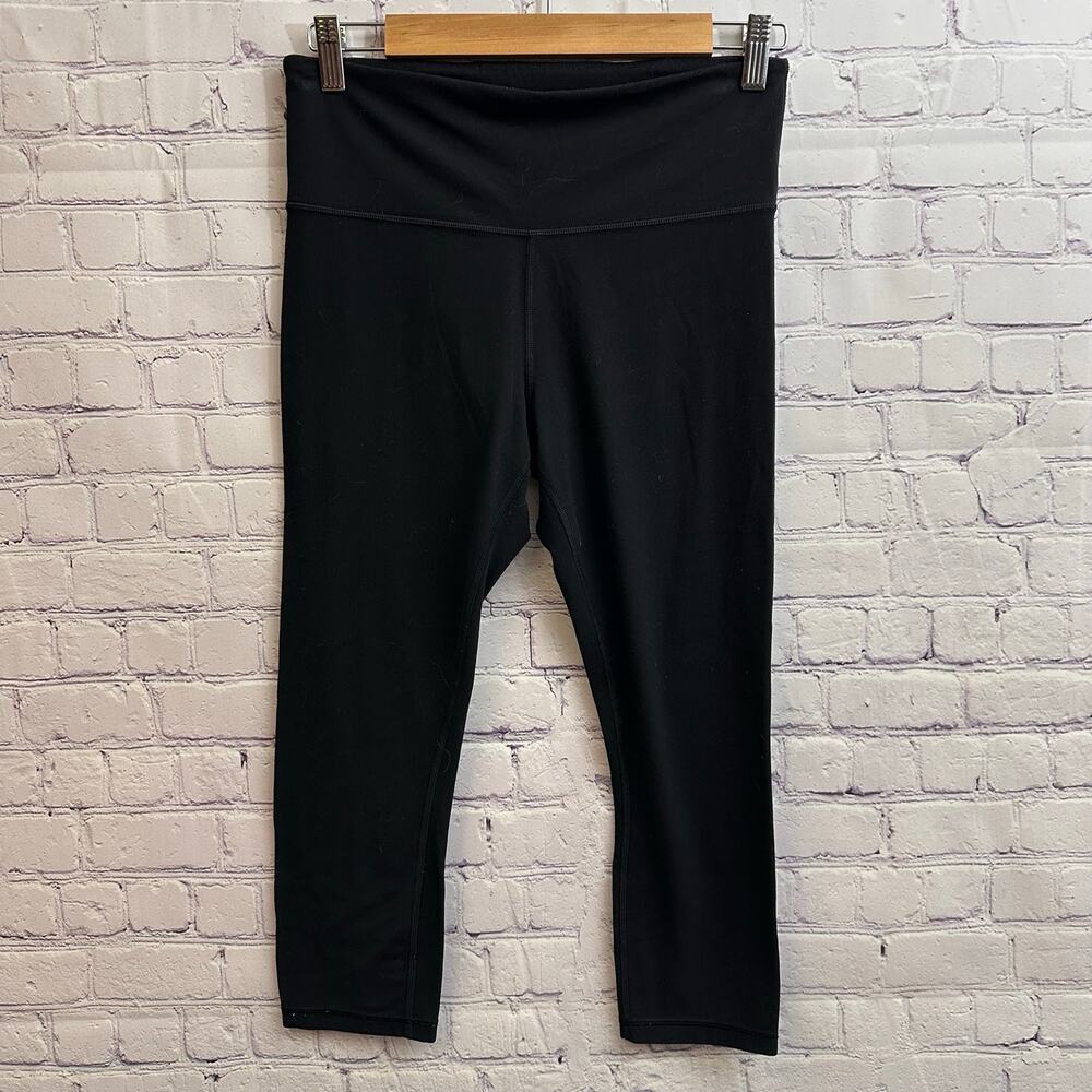 Athleta Elation Capri Black Stretch Leggings Women's Medium Workout Gym